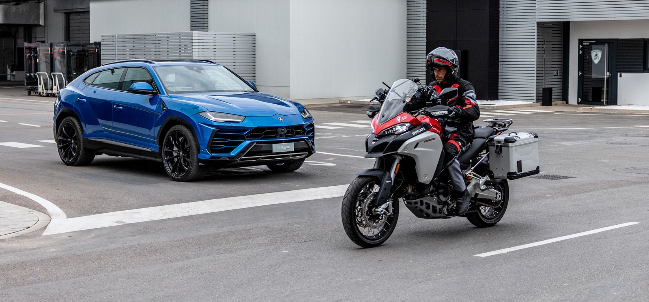 Ducati confirms its commitment to road safety at the Connected Motorcycle Consortium event