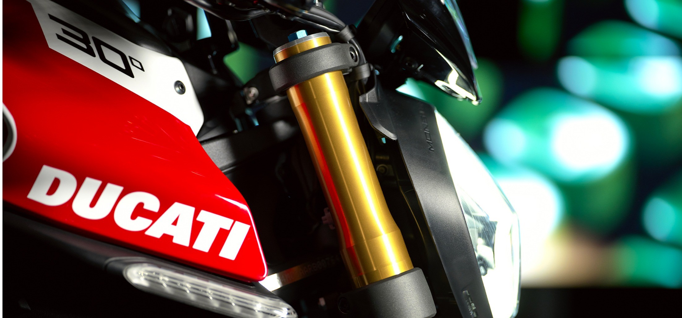Monster 30° Anniversario: Ducati celebrates the motorcycle symbol of the naked world